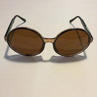 big round sunglasses